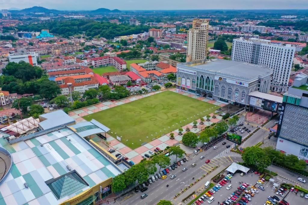 Hatten Place Melaka Екстериор снимка Aerial view of the park