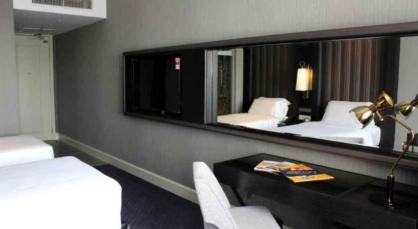 Hatten Place Melaka Екстериор снимка