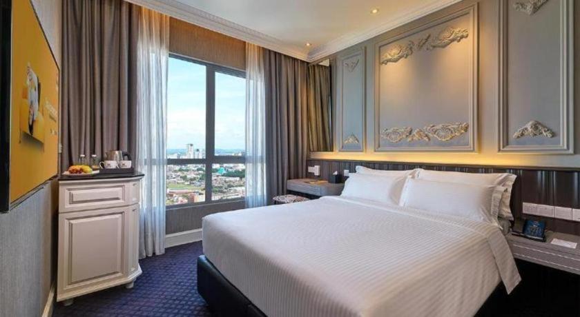Hatten Place Melaka Екстериор снимка