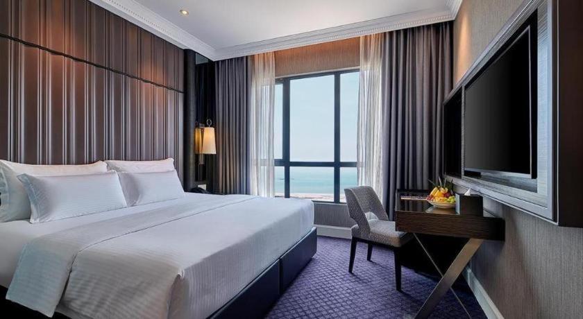 Hatten Place Melaka Екстериор снимка