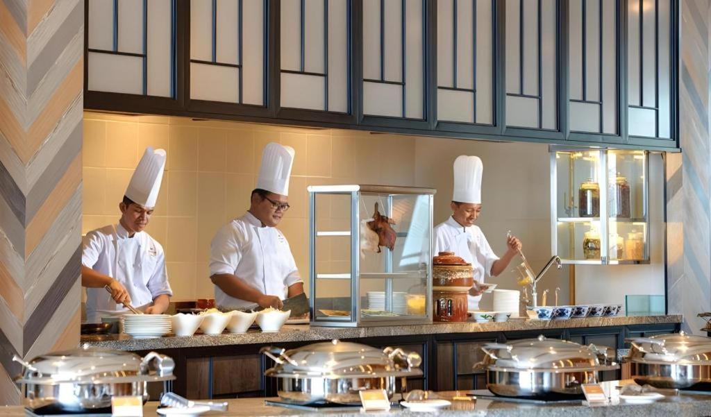 Hatten Place Melaka Екстериор снимка
