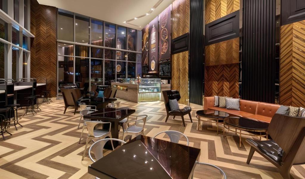 Hatten Place Melaka Екстериор снимка
